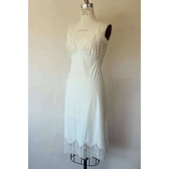 Vintage 1950s Van Raalte Nylon Full Slip, Sauvette, Ivory with Embroidered Lace - Picture 7 of 10